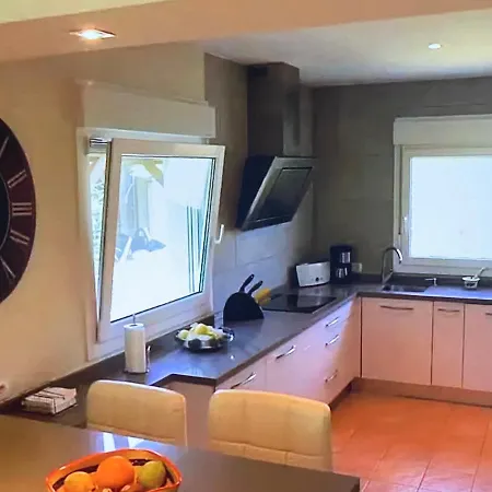 Guila Con Piscina Privada, Cerca De La Playa Holiday home *